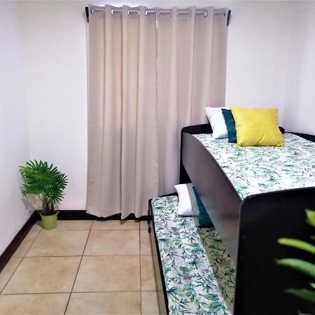 Kubo Apartment Private 2 Bedrooms 5 Mins Sjo Airport With Ac アラフエラ エクステリア 写真